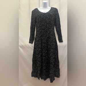 Black floral button down midi dress. Size S/M Vintage